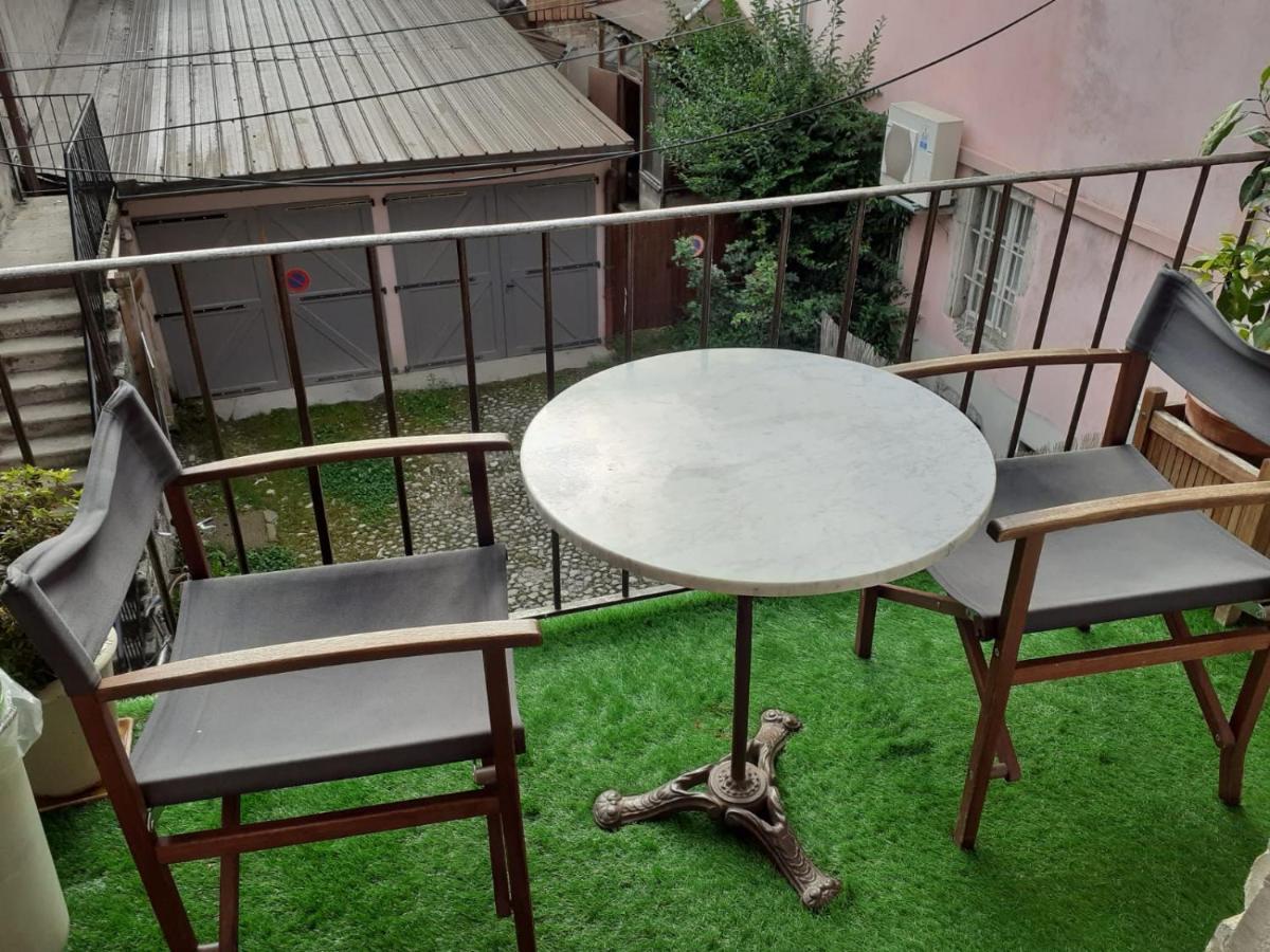 Charmant Appartement Annecy Esterno foto
