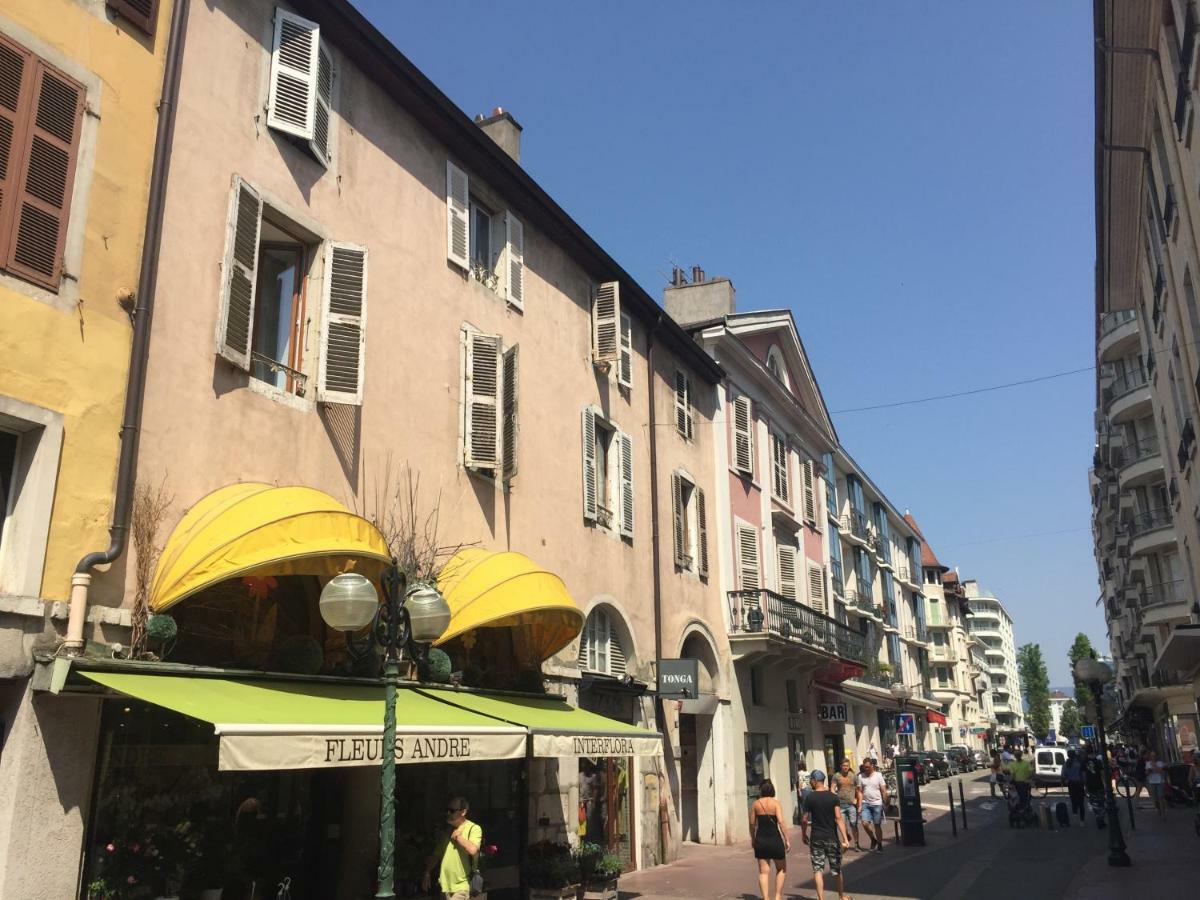 Charmant Appartement Annecy Esterno foto